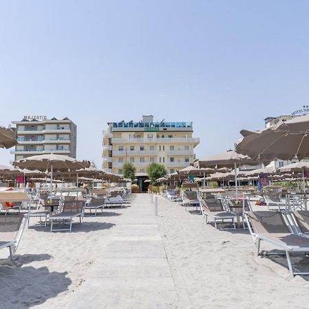 Hotel Byron Μιλάνο Μαριτίμα Εξωτερικό φωτογραφία