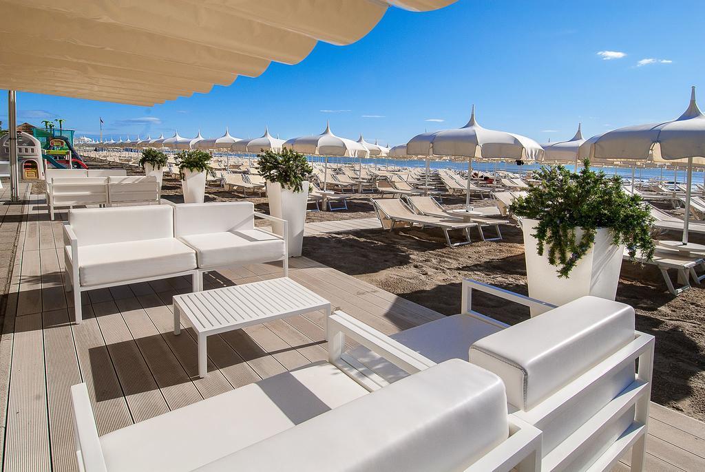 Hotel Byron Μιλάνο Μαριτίμα Εξωτερικό φωτογραφία