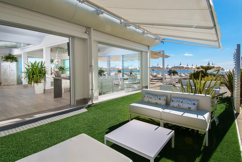 Hotel Byron Μιλάνο Μαριτίμα Εξωτερικό φωτογραφία