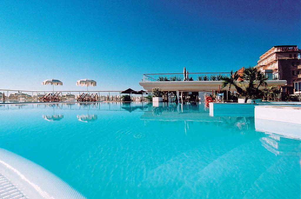 Hotel Byron Μιλάνο Μαριτίμα Εξωτερικό φωτογραφία