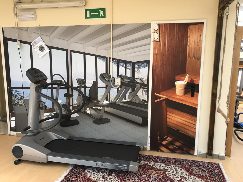 Hotel Byron Μιλάνο Μαριτίμα Εξωτερικό φωτογραφία