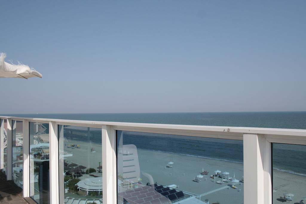 Hotel Byron Μιλάνο Μαριτίμα Εξωτερικό φωτογραφία