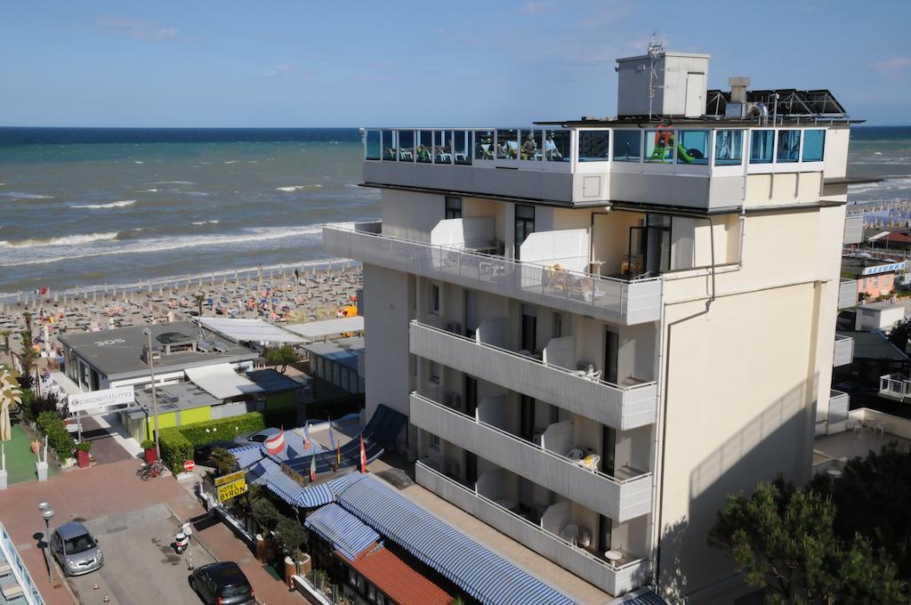 Hotel Byron Μιλάνο Μαριτίμα Εξωτερικό φωτογραφία