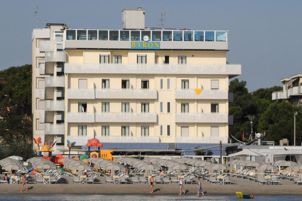 Hotel Byron Μιλάνο Μαριτίμα Εξωτερικό φωτογραφία