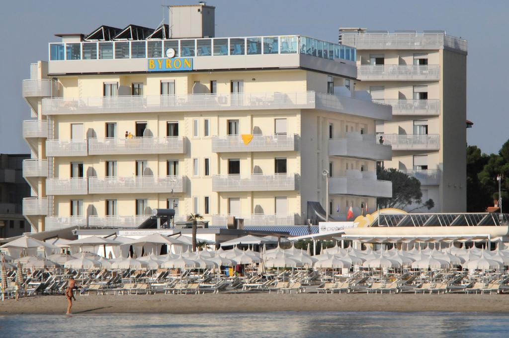 Hotel Byron Μιλάνο Μαριτίμα Εξωτερικό φωτογραφία