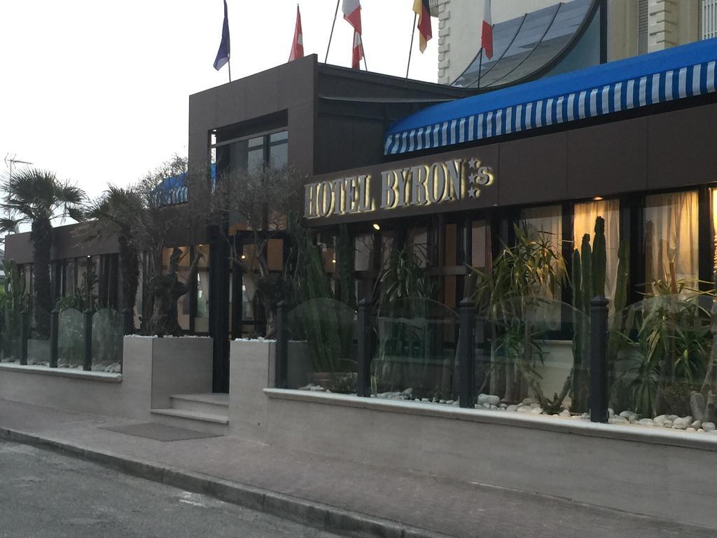 Hotel Byron Μιλάνο Μαριτίμα Εξωτερικό φωτογραφία