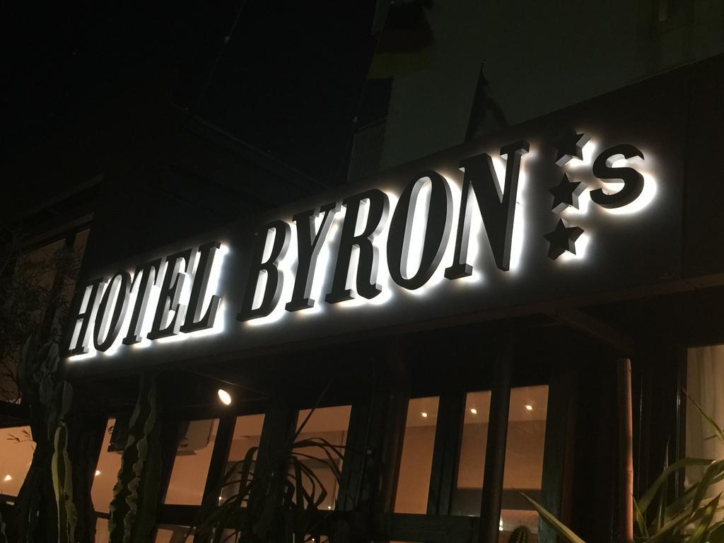 Hotel Byron Μιλάνο Μαριτίμα Εξωτερικό φωτογραφία