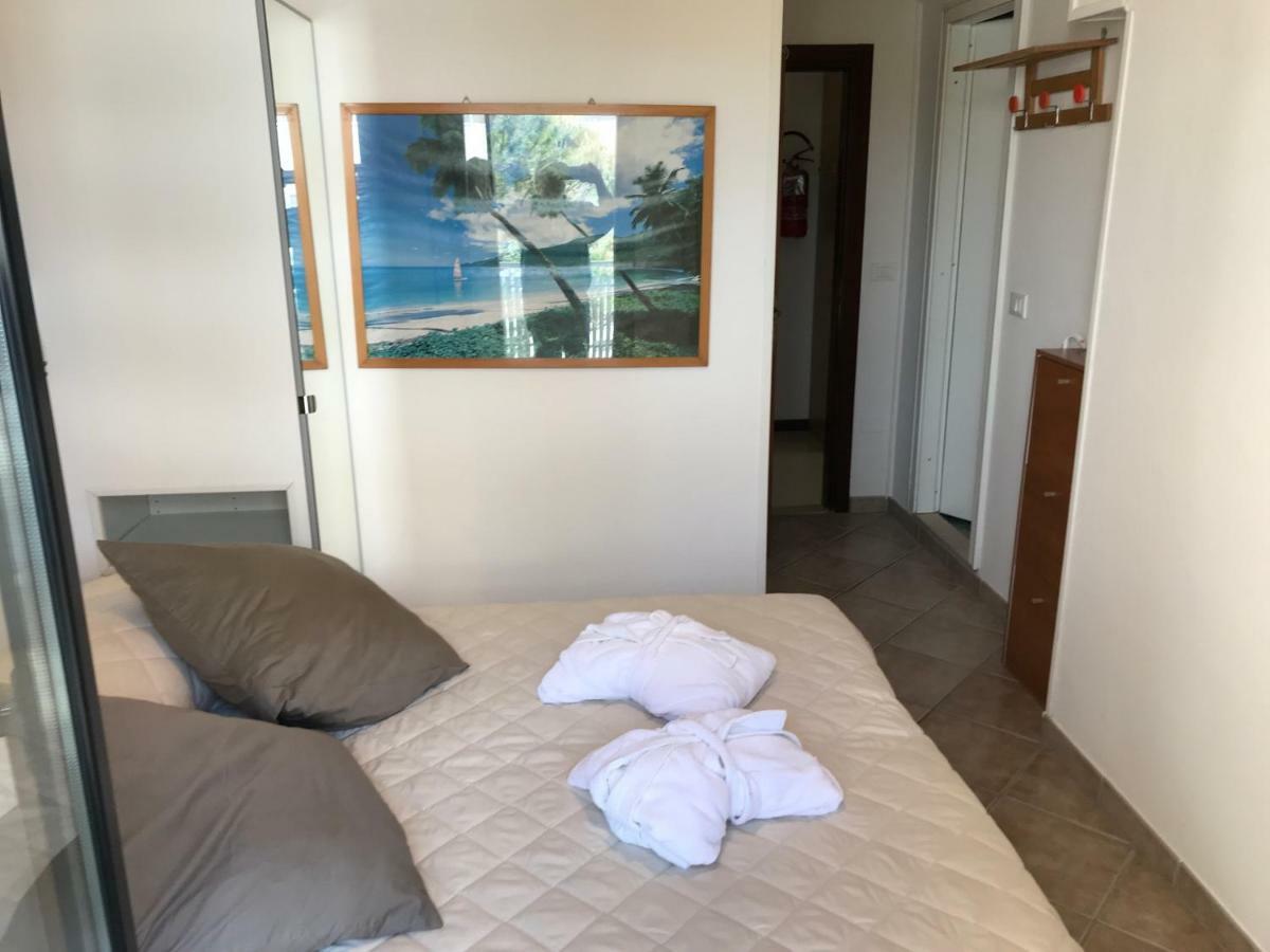 Hotel Byron Μιλάνο Μαριτίμα Εξωτερικό φωτογραφία