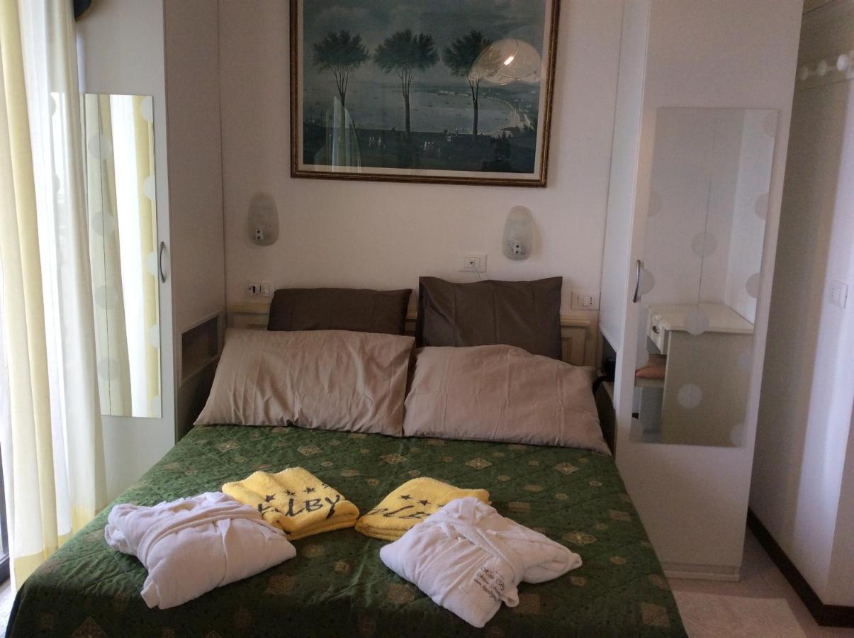 Hotel Byron Μιλάνο Μαριτίμα Εξωτερικό φωτογραφία